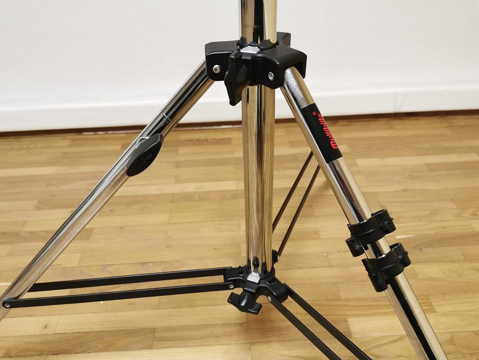 Multiblitz / Manfrotto 420 CSU Combi Boom Stand статив с напречно рамо (жираф)