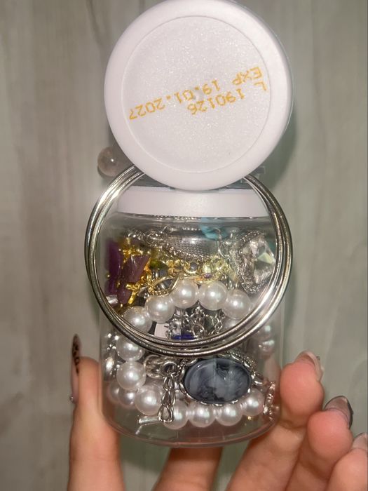 Уникален буркан с бижута