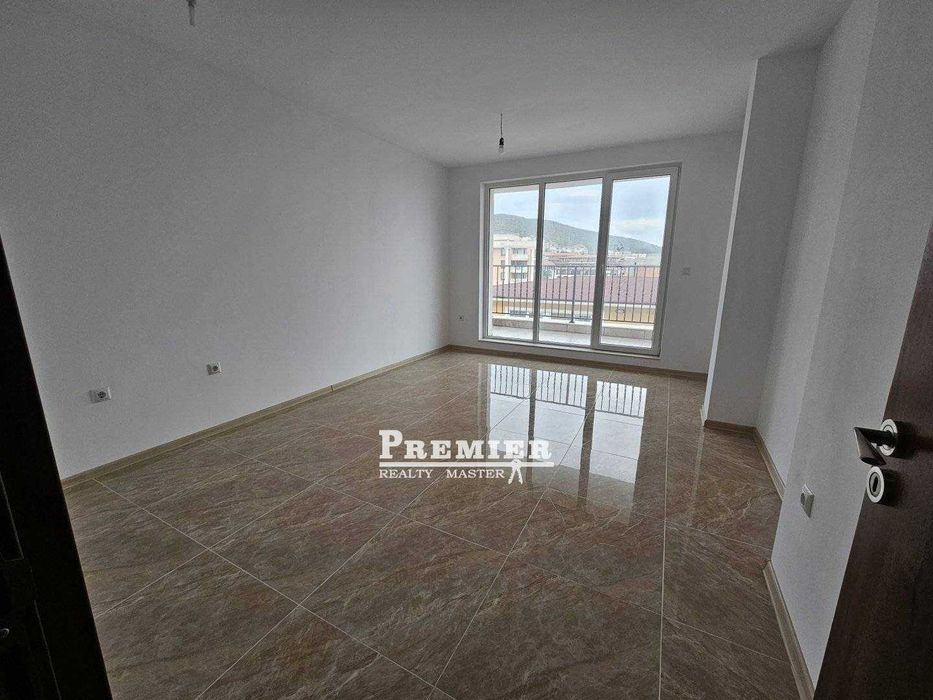 Продава се Двустаен апартамент в Свети Влас - 72 кв.м за 2105 €/кв.м - Снимка #11