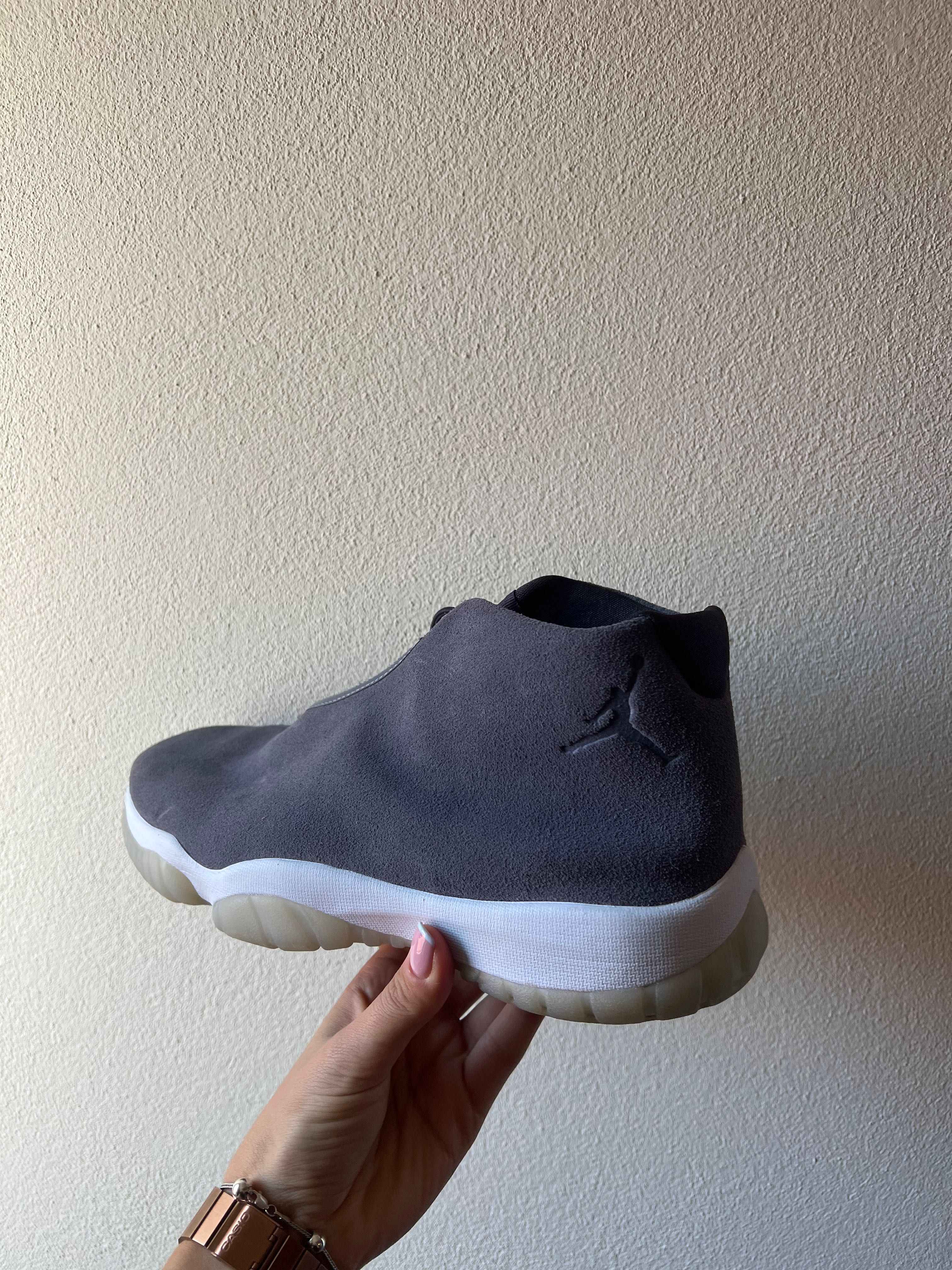 Jordan future light carbon hotsell