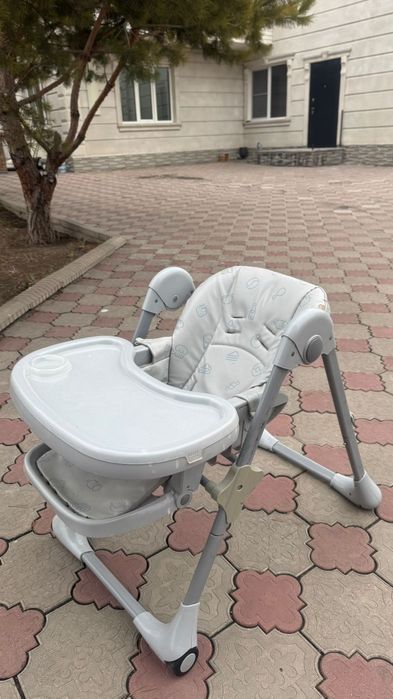 Стол для кормления