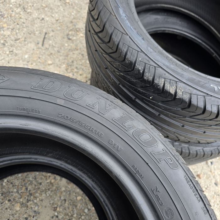 2x 205/55/16 VARA DUNLOP Stare impecabila