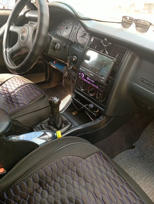 Продам Audi 80 1993г