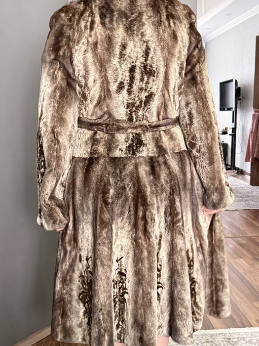 Продам норковую шубу