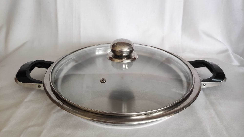 АМС масивен голям плитък тиган топ състояние+подарък капак