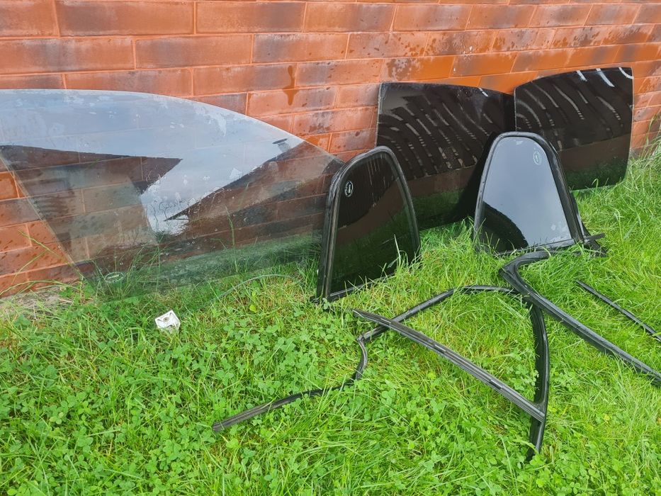 Geamuri fata & spate, incl. mici fixe spate Skoda Octavia 2 Sedan 2006