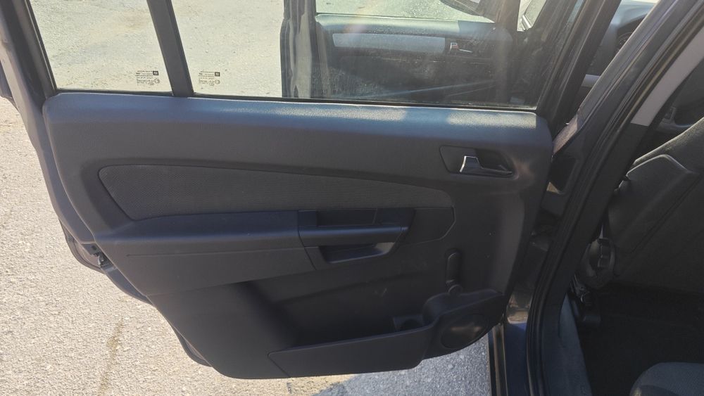 Opel zafira 1.8i/140kc.