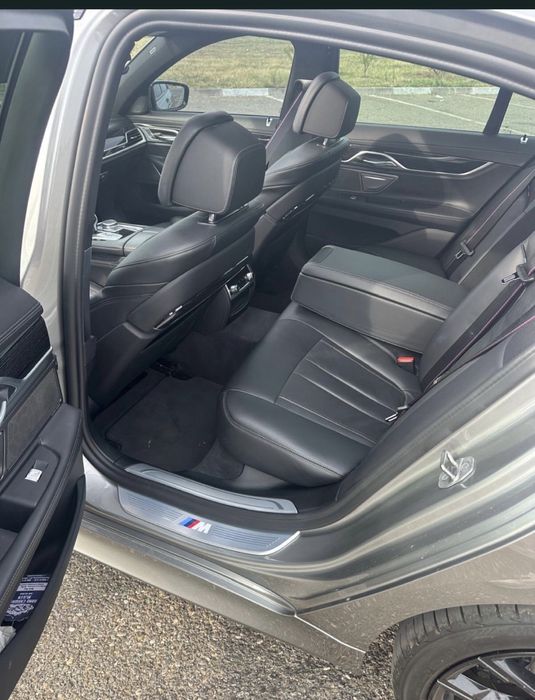 BMW Seria 7 2021 — imagine 4