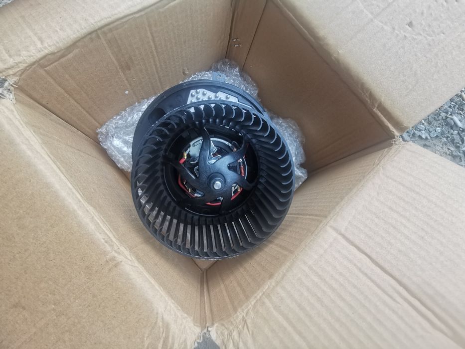 Ventilator Motoraș aeroterma interior habitaclu suflanta VW Passat b6 b7  Golf 5 6 touran Skoda Octavia 2 face-lift