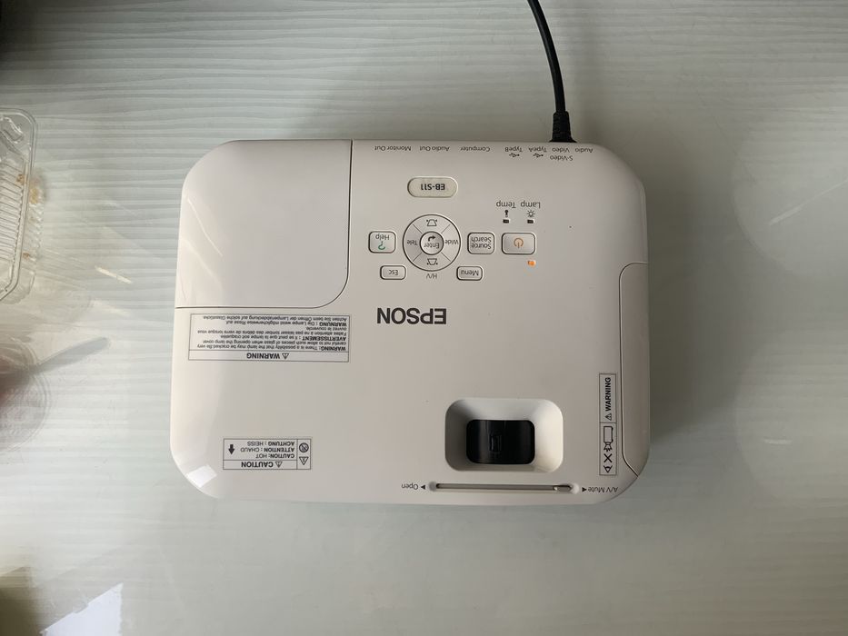 Epson EB-S11 в хорошем состоянии