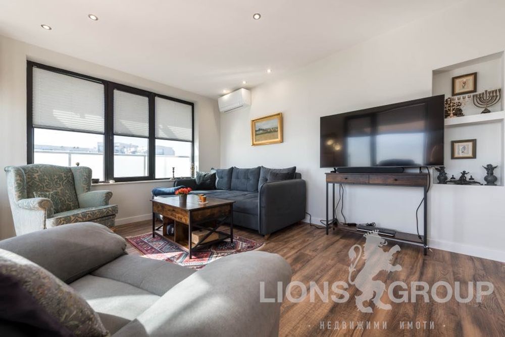 Продава се Тристаен апартамент в к.к. Св.Св. Константин и Елена - 102 кв.м за 3432 €/кв.м - Снимка #1