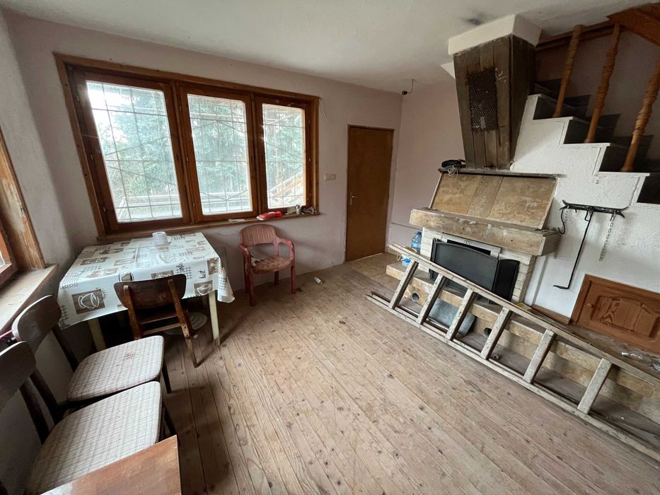 Продава прекрасна къща в село Долно Сахране