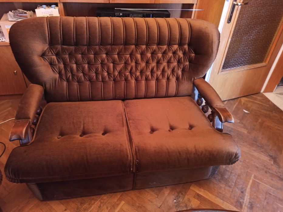 Продавам стара холова гарнитура( може и по отделно )