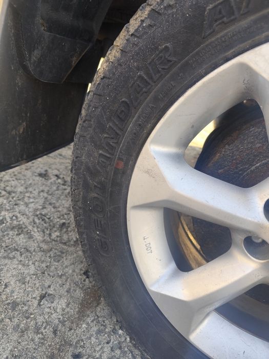 Джанти с гуми -Nissan Navara ADVENTURE -2.5dci-174кс-2006г