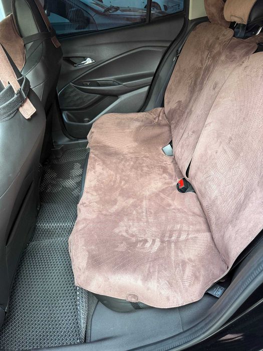 1 qo'l haydalgan Chevrolet ONIX REDLINE AT TURBO