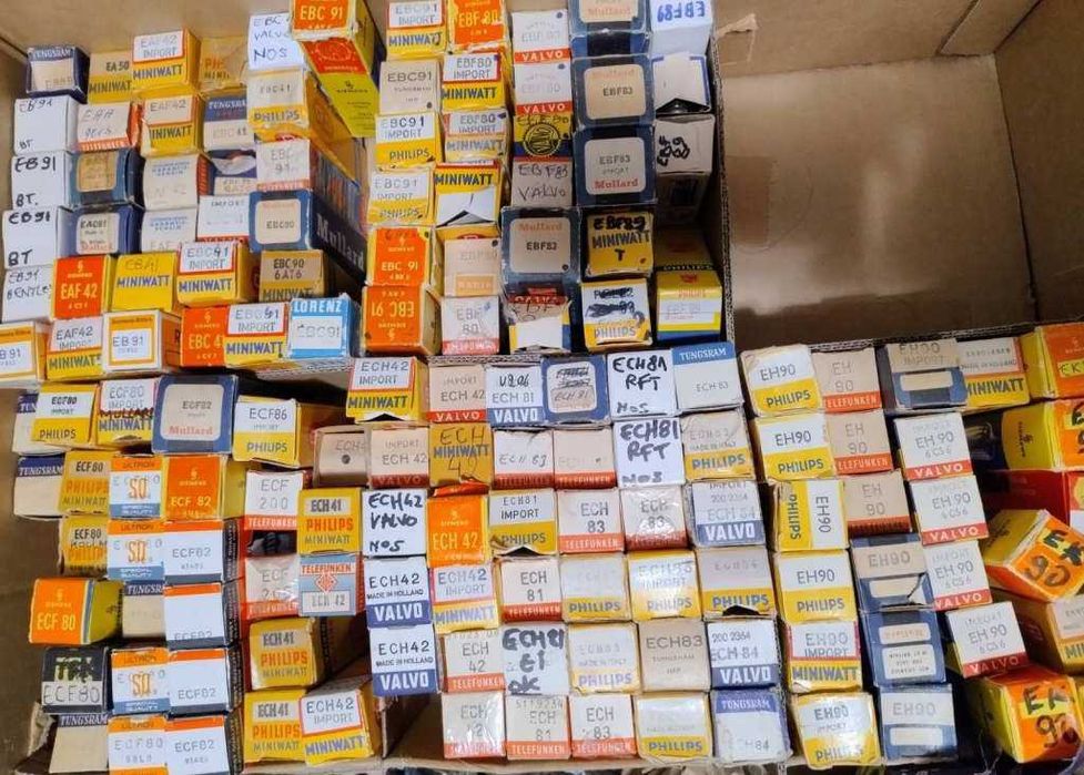 Lampi / tuburi electronice EU UK US, 600+ modele pt. radio, RF AF etc