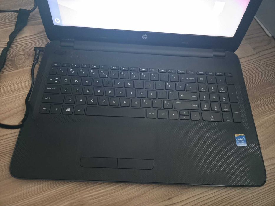 Laptop HP 250 G4