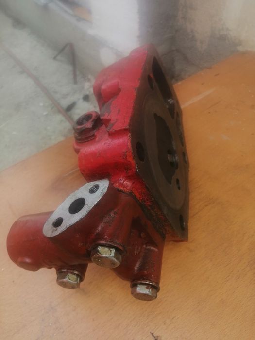 Chiulasa monobloc fi 95. Utb 445