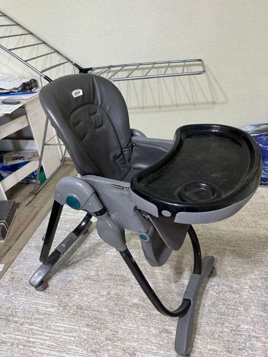 Детский столик для кормления