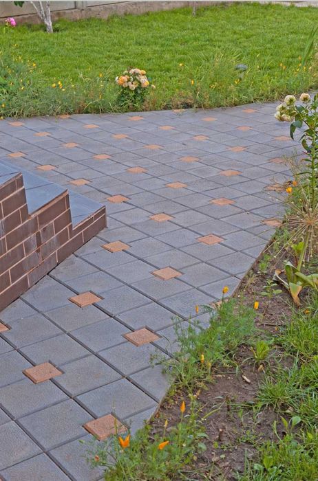 Pavele autoblocante Ilfov – Modele și culori variate, montaj