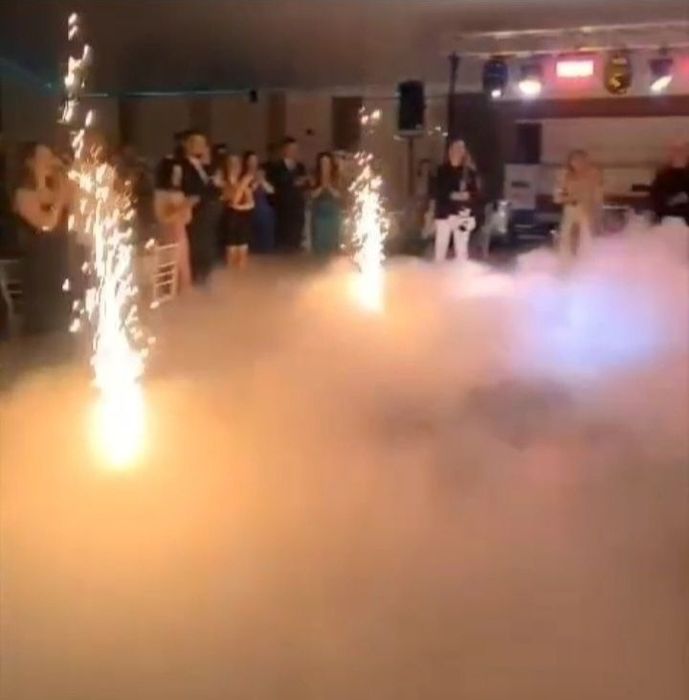 Fum greu dansul mirilor/Artificii nunta/Lumini Arhitecturale Nunta