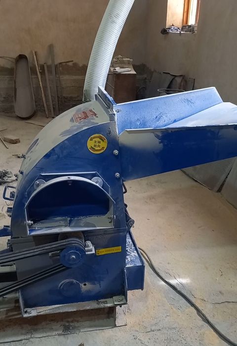 Drabilka yangi sotiladi 24 ta tishli. Biqinidan somon maydalaydi