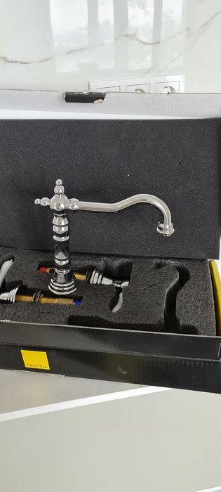 Смеситель для раковины и ванны