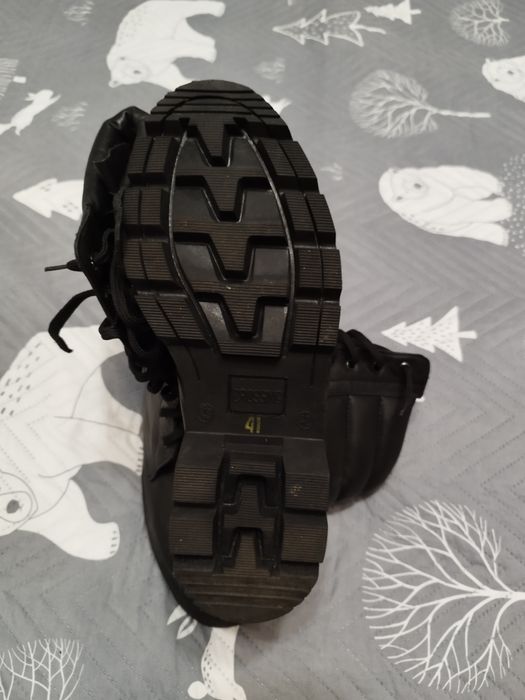 Продам берцы весна-осень