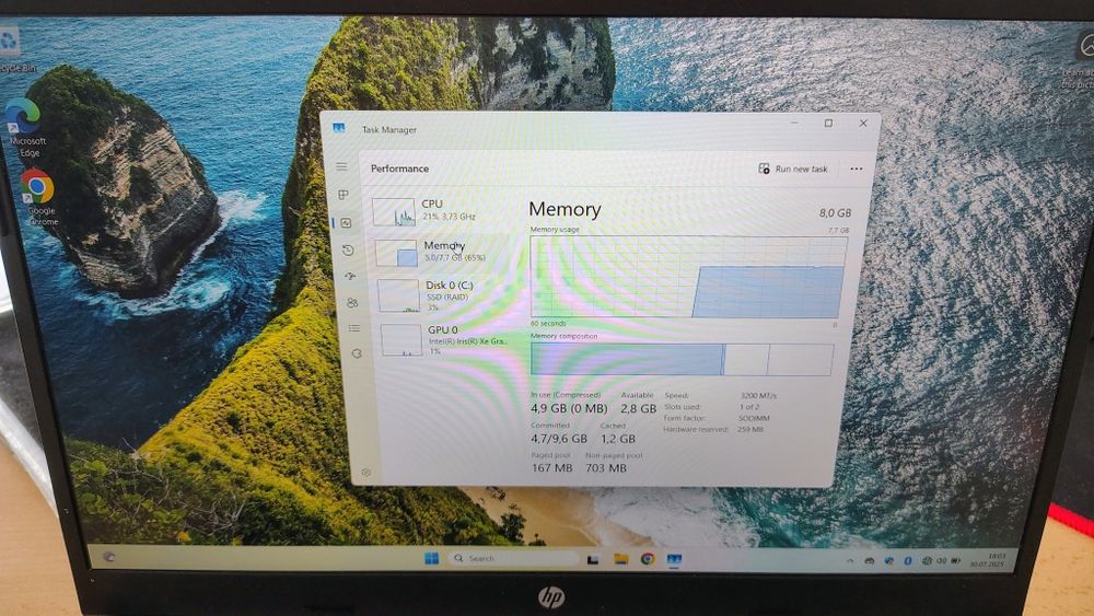 HP 250 G8  i5 1135G7 8 GB DDR4 250 GB SSD NVME Windows 11 Pro OEM