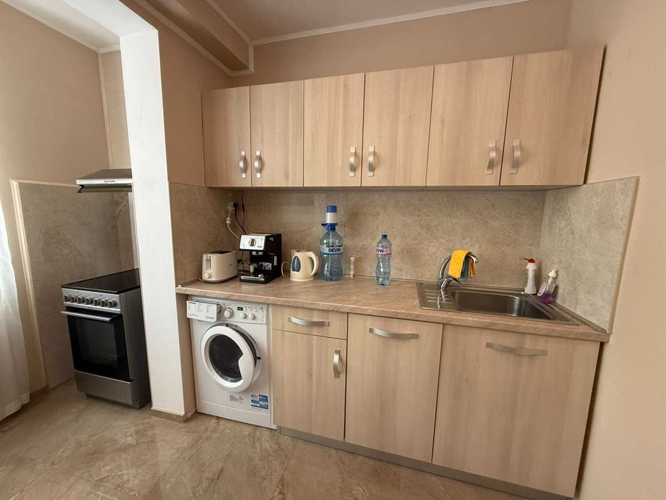 Продава се Двустаен апартамент в Пловдив, Гагарин - 64 кв.м за 1191 €/кв.м - Снимка #1