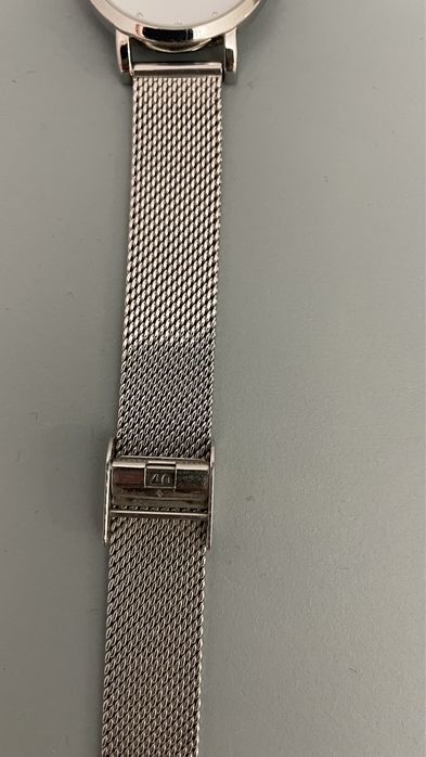 Часы женские за 6000тенге