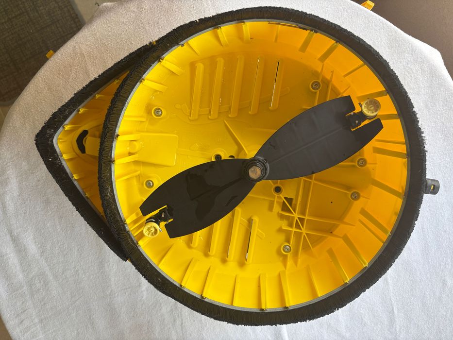 Почистваща приставка за повърхности Kärcher T-Racer (Patio Cleaner)