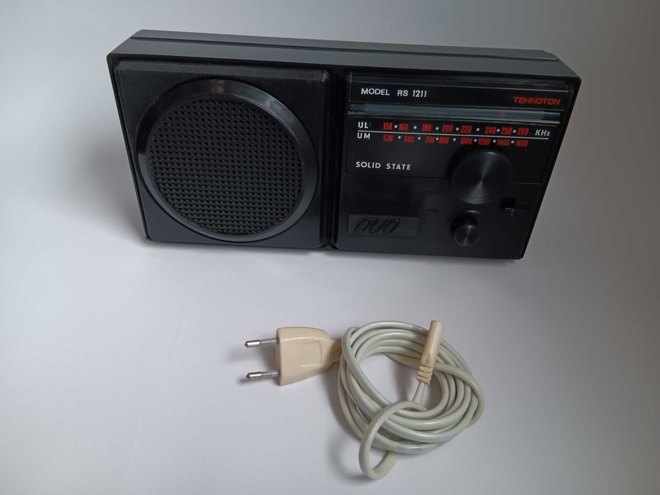 Radio vechi Romanesc Tehnoton Duo Model RS 1211, de colectie, comunism