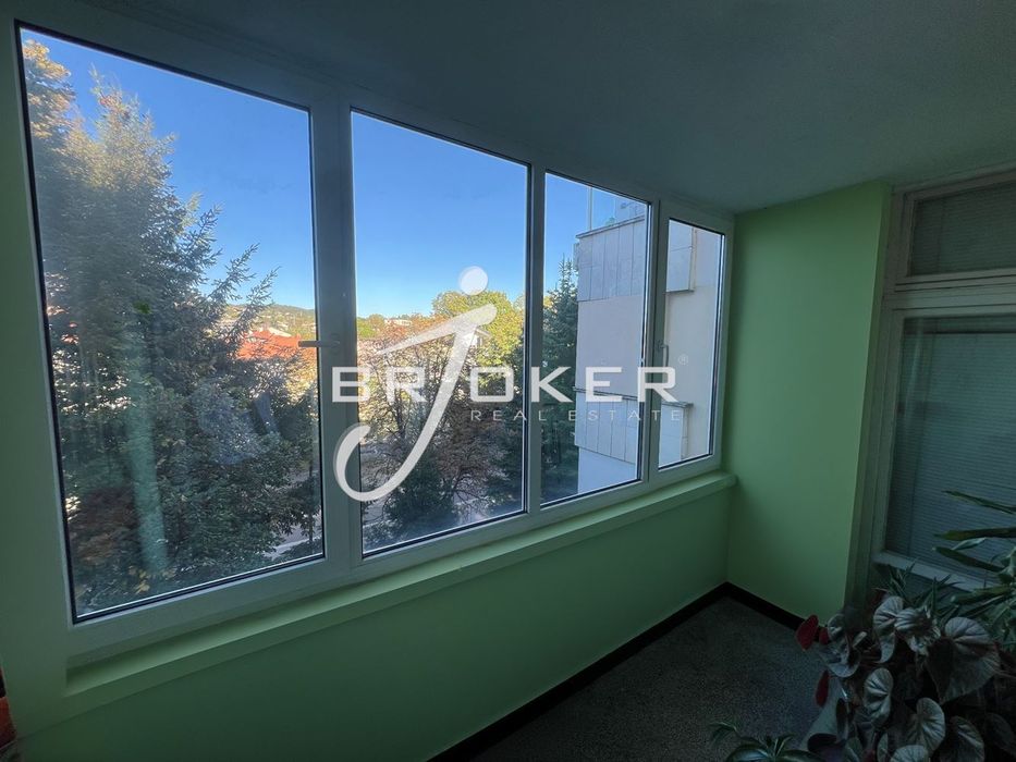 Продава се Тристаен апартамент в Кърджали, Център - 100 кв.м за 900 €/кв.м - Снимка #4