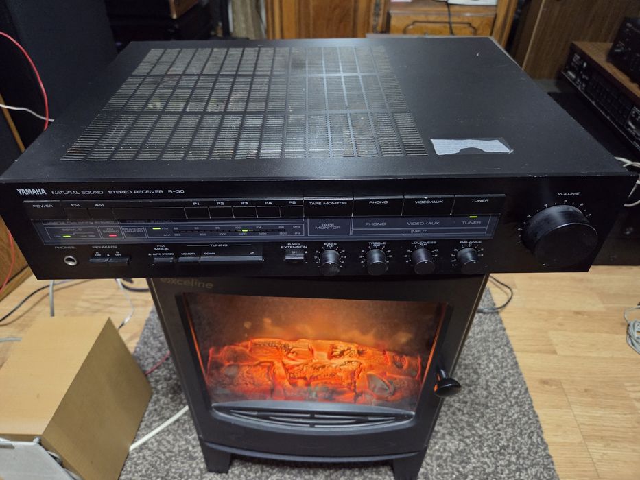 Amplituner vintage Yamaha R-30