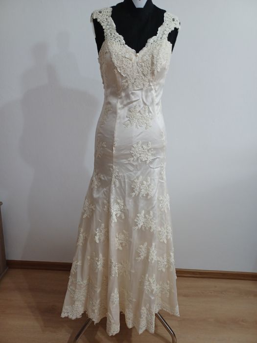 Rochie de mireasa dantela model unicat