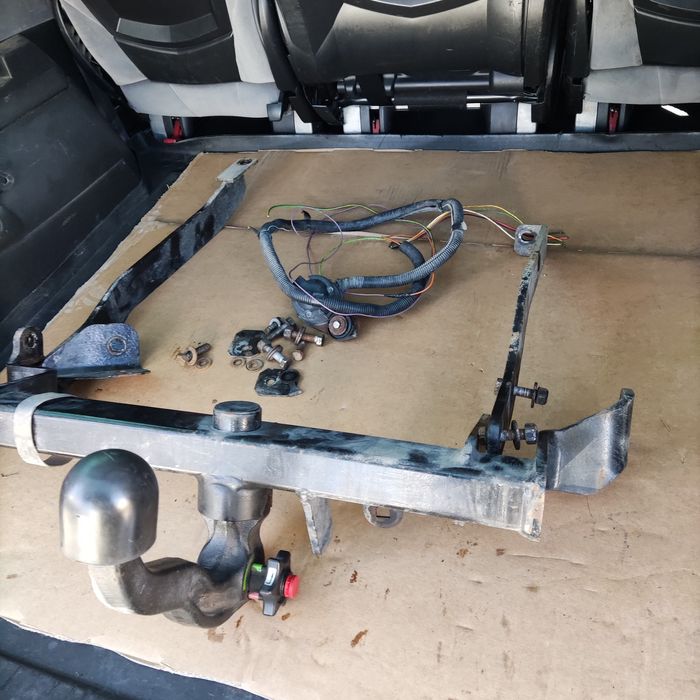 Теглич за Пежо 807; С-8; Ланчия- Федра; Фиат