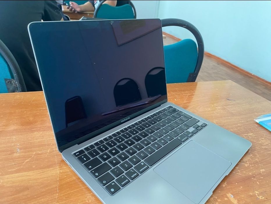 Macbook air m1 16gb/256gb