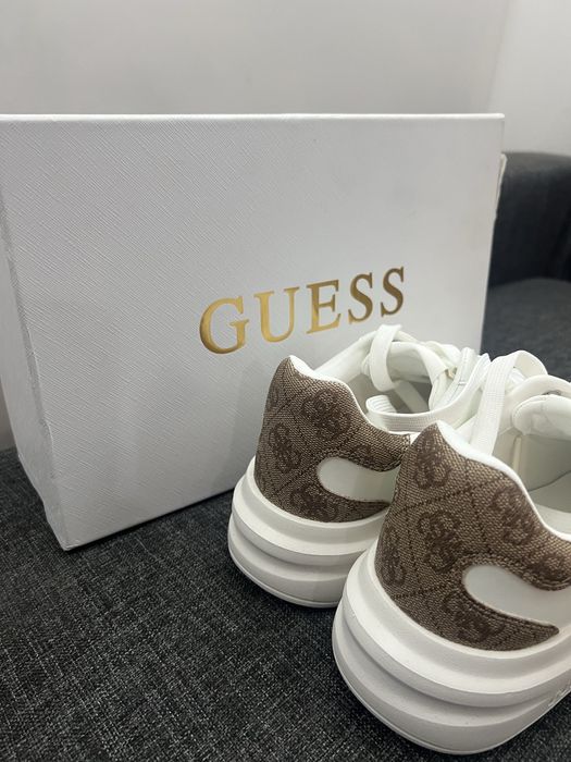 Оригинални маратонки Guess, номер 37
