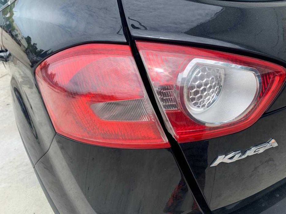 Dezmembrez Ford KUGA 1 2.0D/stopuri/usa/bara/haion/interior/roti/volan/navi/comenzi