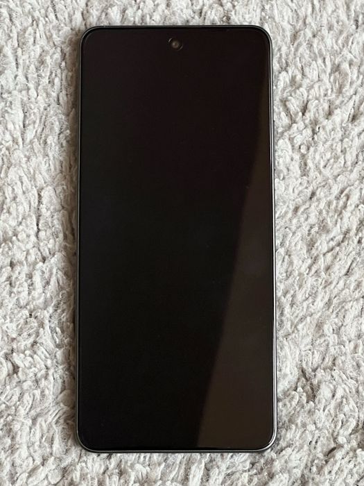 Vând telefon nou, Oppo A5 Pro 5G, nefolosit.