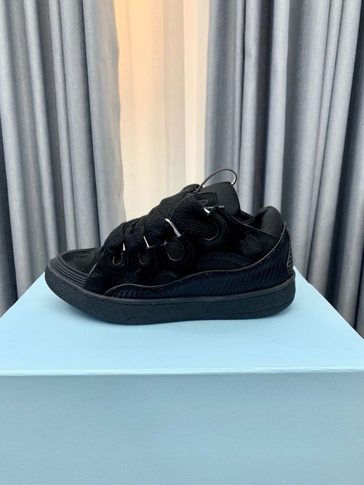 Lanvin Curb Black piele naturala marimile 42,43,44 în stock