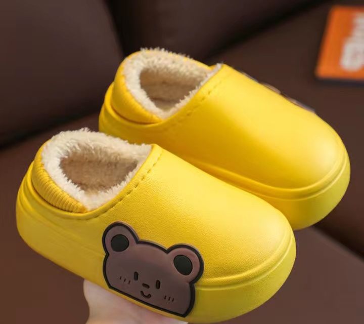 Резиновые сапоги и калоши