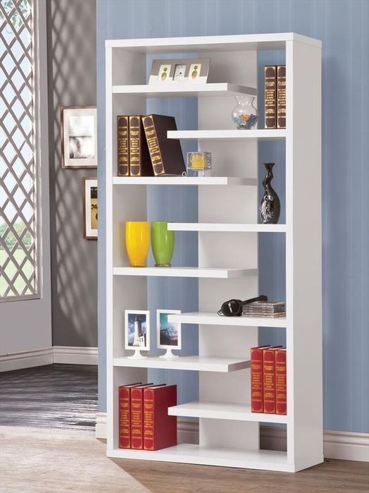 Taburetka Stol Stul Kitob javon Polkalar