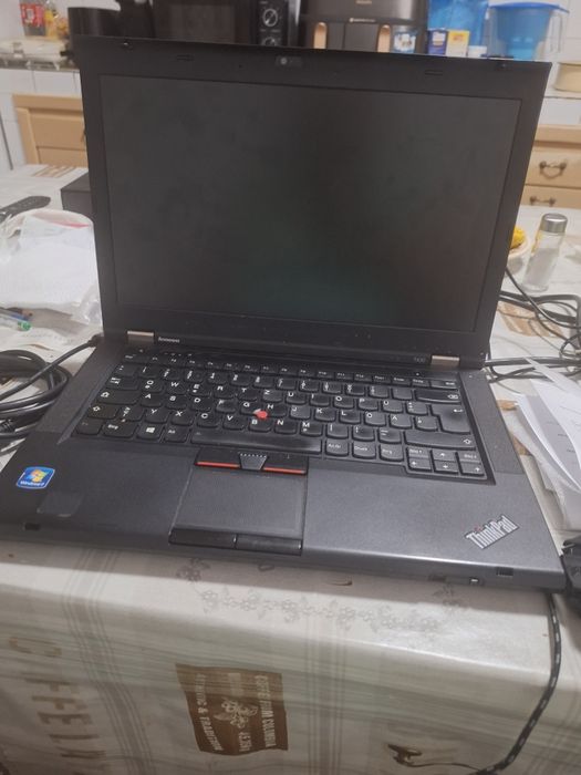 Лаптоп dell американски и Леново