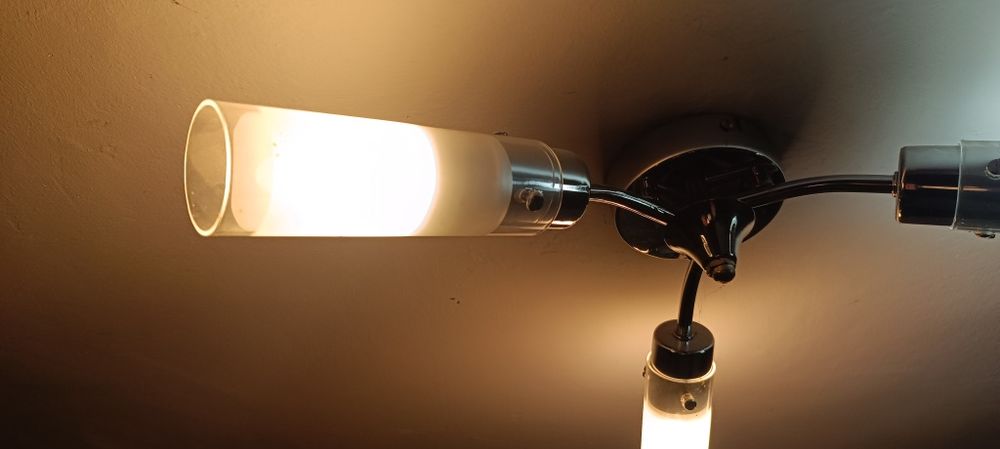 Lustra (aplica) cu 3 brate