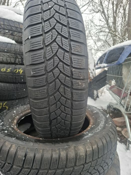 Vand 2  sau 4 anvelope 175 70 14 firestone  de iarna bune