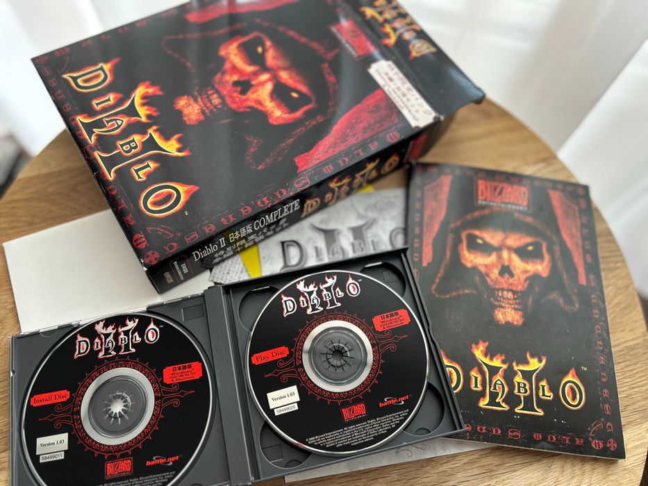 Diablo II PC Big Box - ediție japoneză de colecție, cu expansion și artbook