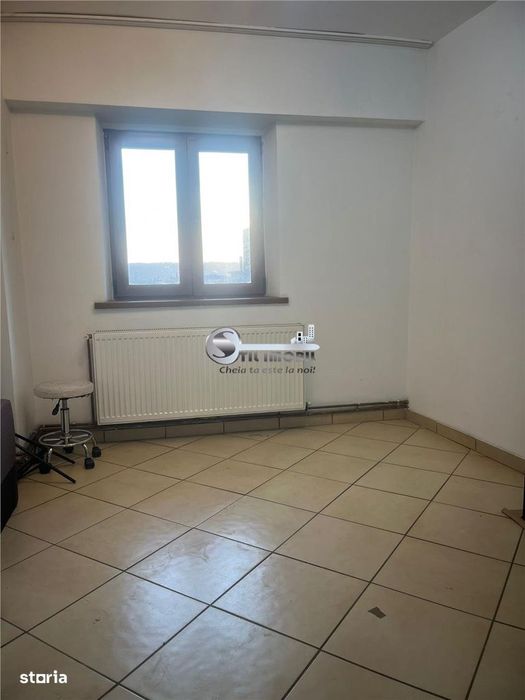 Apartament 3 camere Hala Centrala - 550 EURO