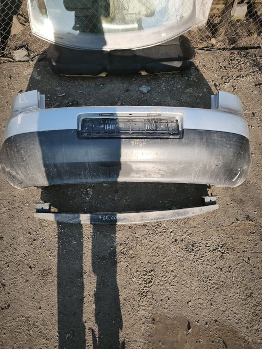 Bara spate cu întaritura vw golf 5 berlina cod culoare LA7W